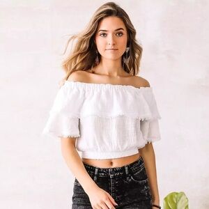 NWT Women’s HYFVEOff The Shoulder Linen Blend White Top- Size Small.